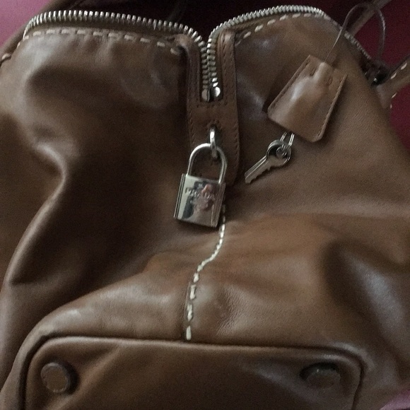 Prada ladies handbag  with lock and key - Picture 7 of 7